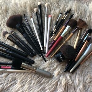 BLOWOUT 🔥 Professional MUA Brushes